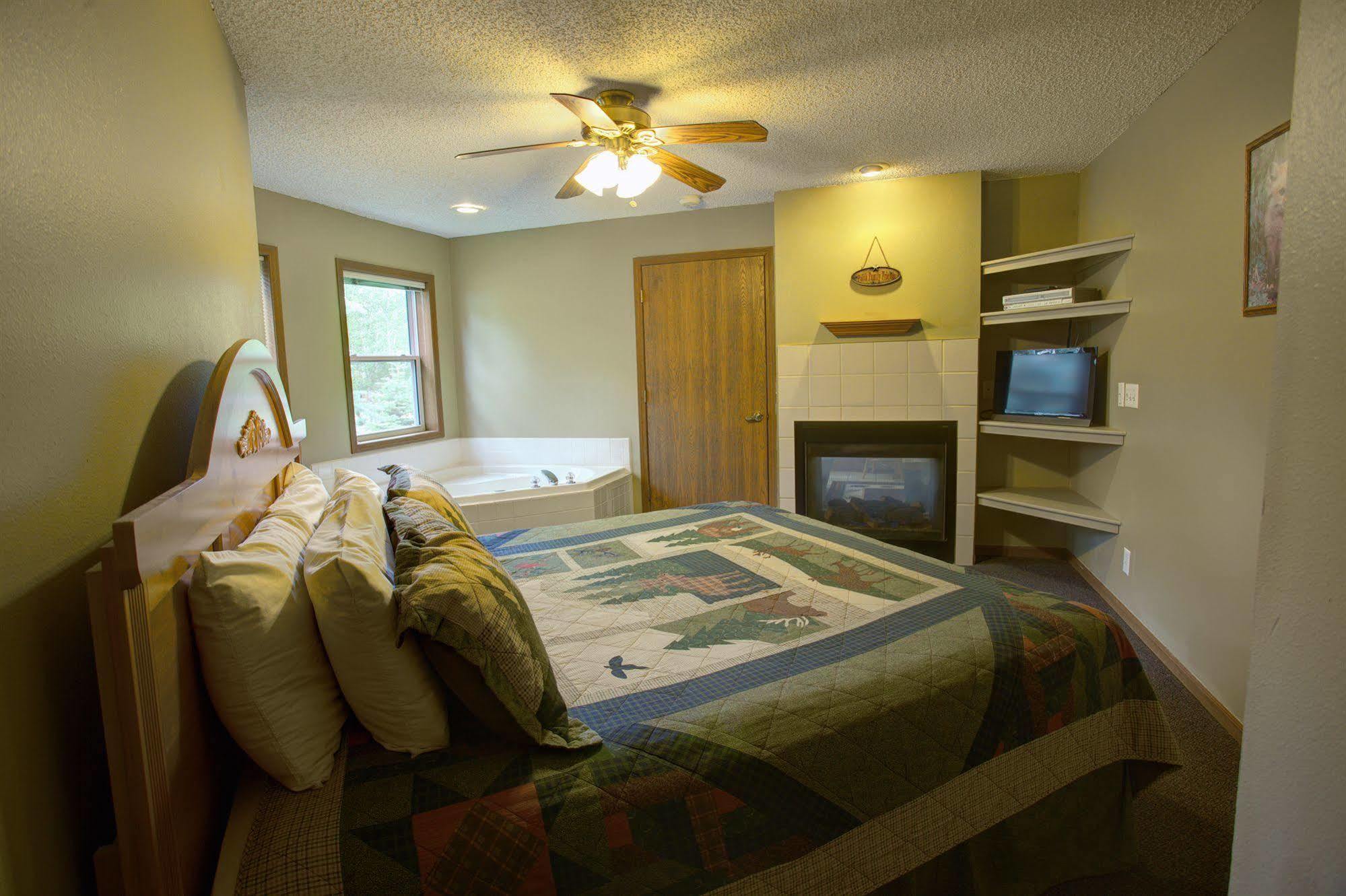 Вилла Riverview Pines Эстес Парк Экстерьер фото